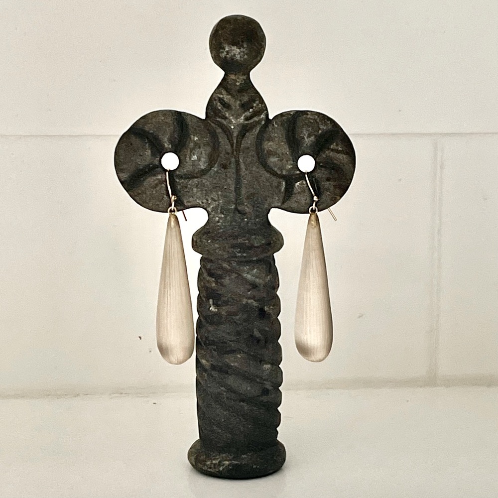 Alexis Bittar Hand Carved Lucite Earrings/Drops from the ‘90’s.